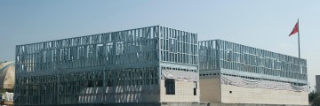 How to Clad a Steel Frame Building for Durability and Aesthetic Appeal